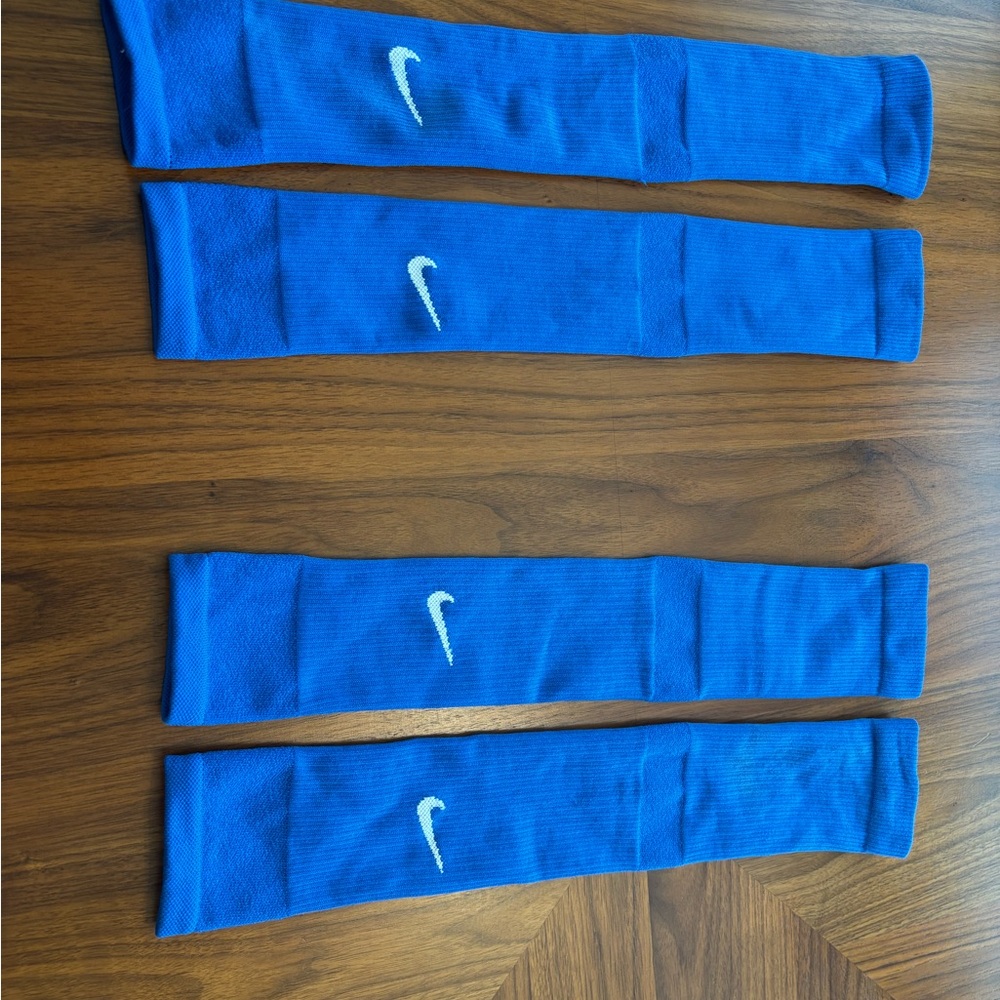 Nike Strike Soccer Sleeve 2.0